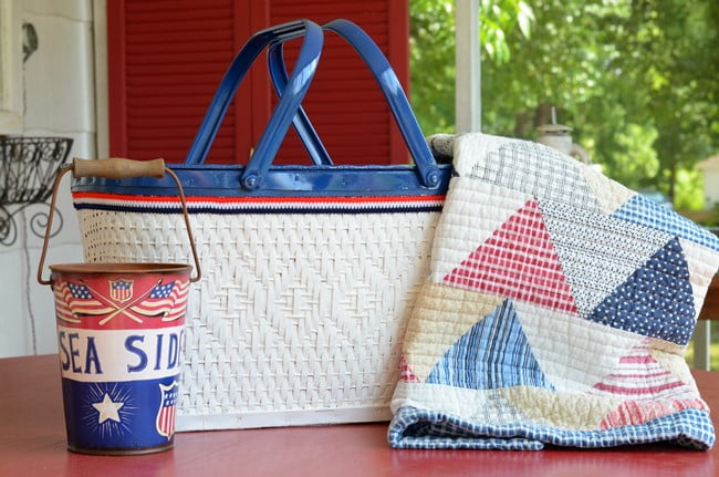 Painted patriotic picnic basket | cottage at the crossroads