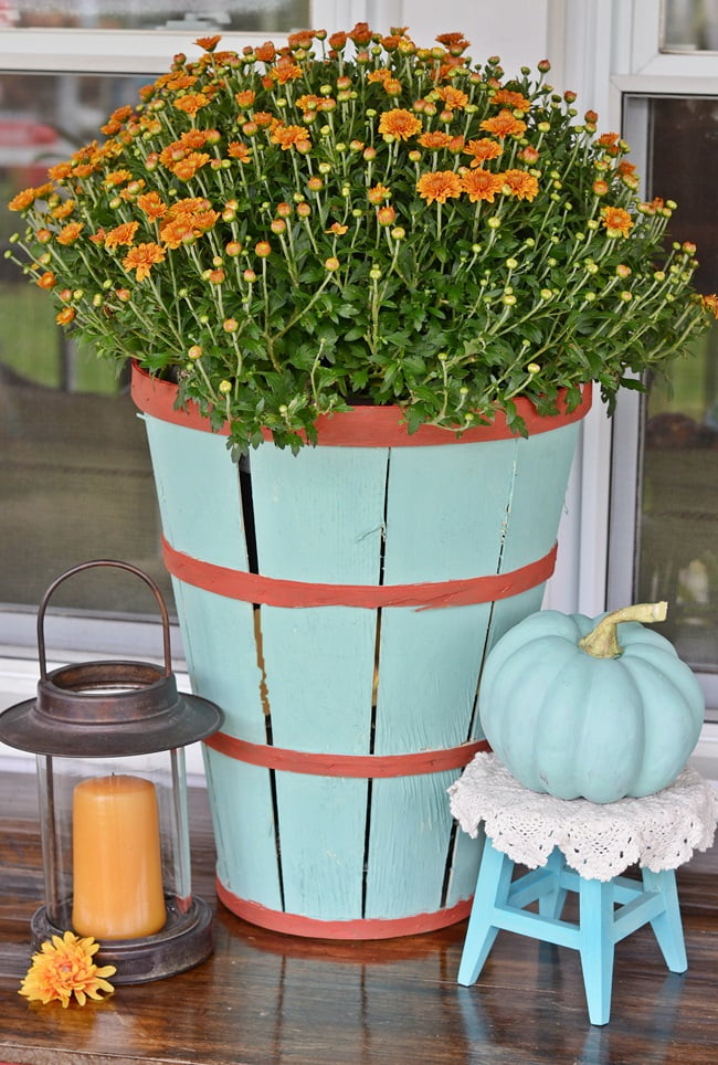 Painted bushel basket | cottage at the crossroads