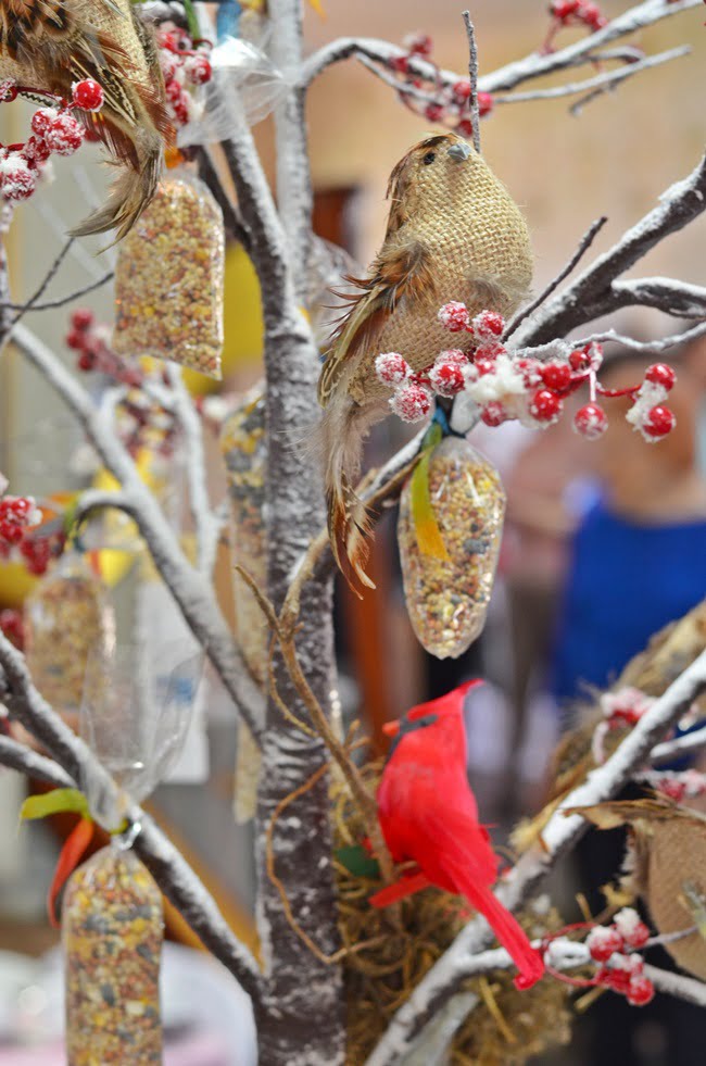 Tablescape ideas-winter greetings