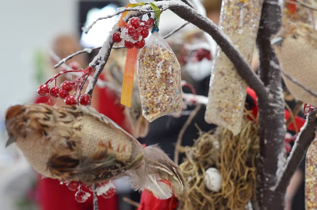 Tablescape ideas-winter greetings