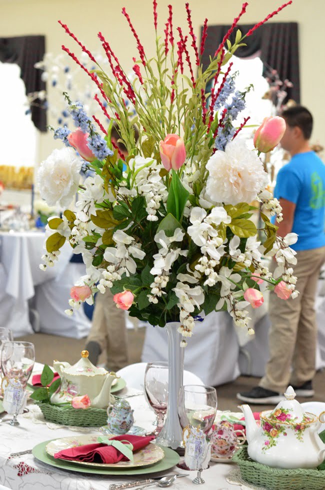 Pink and green tablescape at a church fundraiser