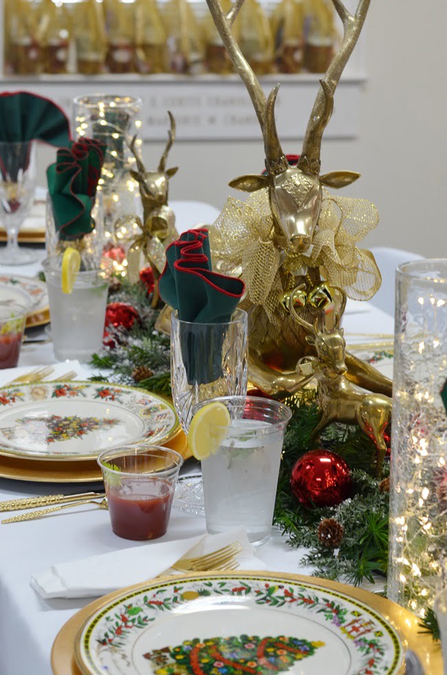 Christmas tablescape idea