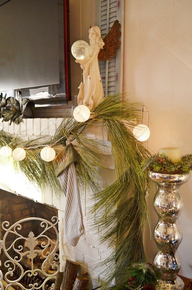 Angelic christmas mantel | cottage at the crossroads