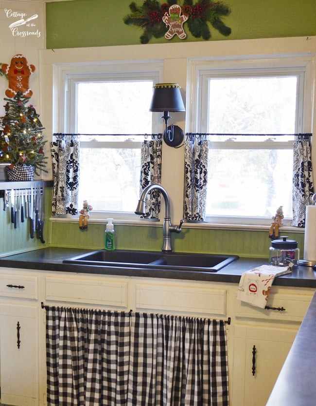 10 Ideas for Decorating the Kitchen with Cute Cotton Kitchen Towels