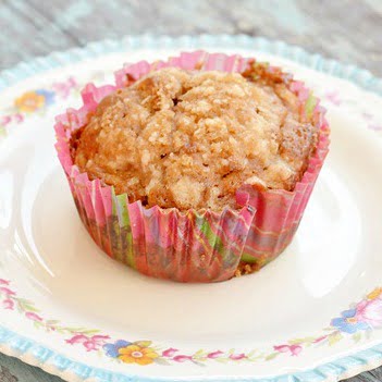Apple banana pecan muffins with streusel topping | cottage at the crossroads