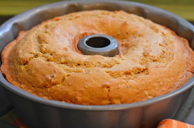 A delicious autumn pumpkin pound cake recipe