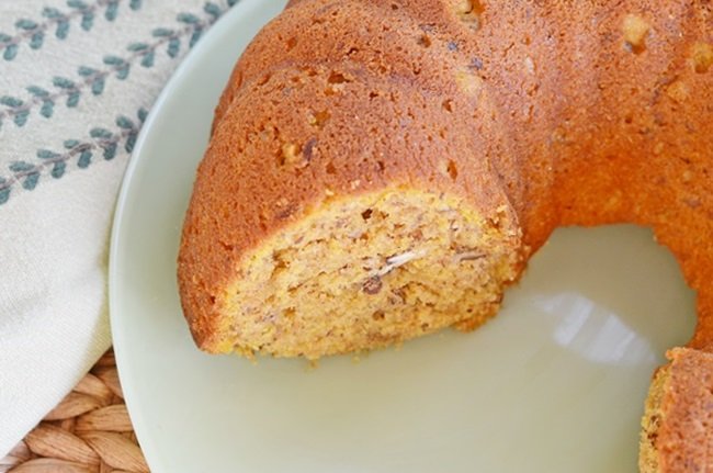 Autumn pumpkin pound cake