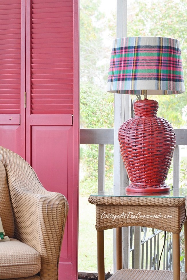 Diy your own plaid lampshade cover