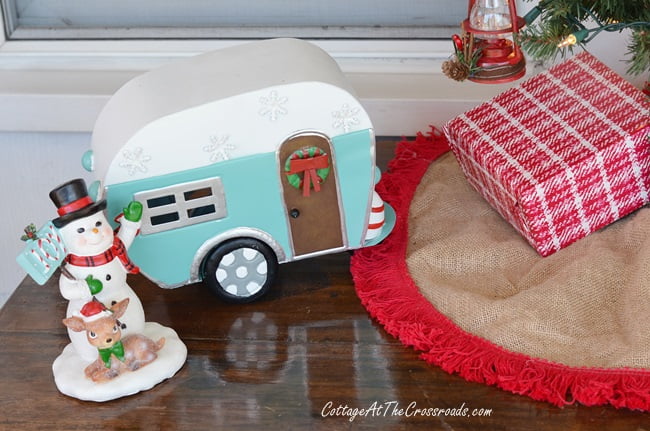 Christmas vintage camper