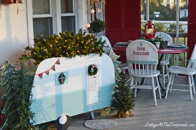 Vintage camper christmas porch