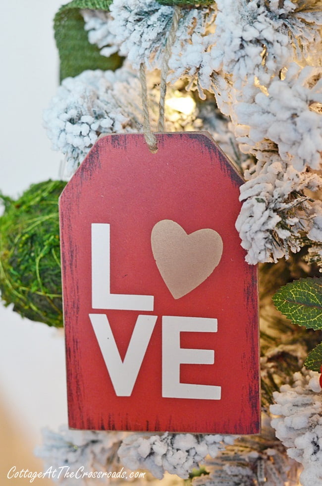 Wooden valentine's day tree decoration