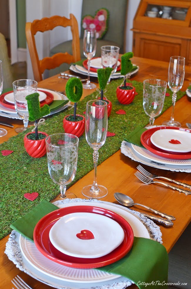 Red, white, and green valentine's day tablescape