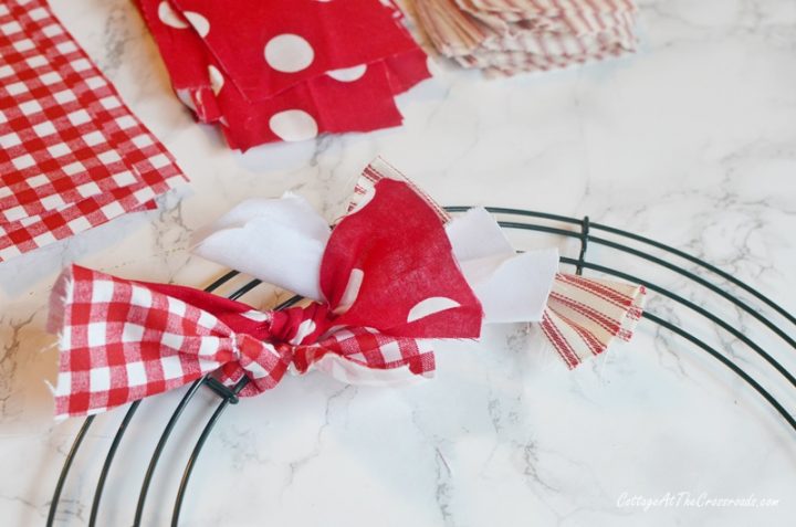 How To Make A Rag Wreath Cottage At The Crossroads