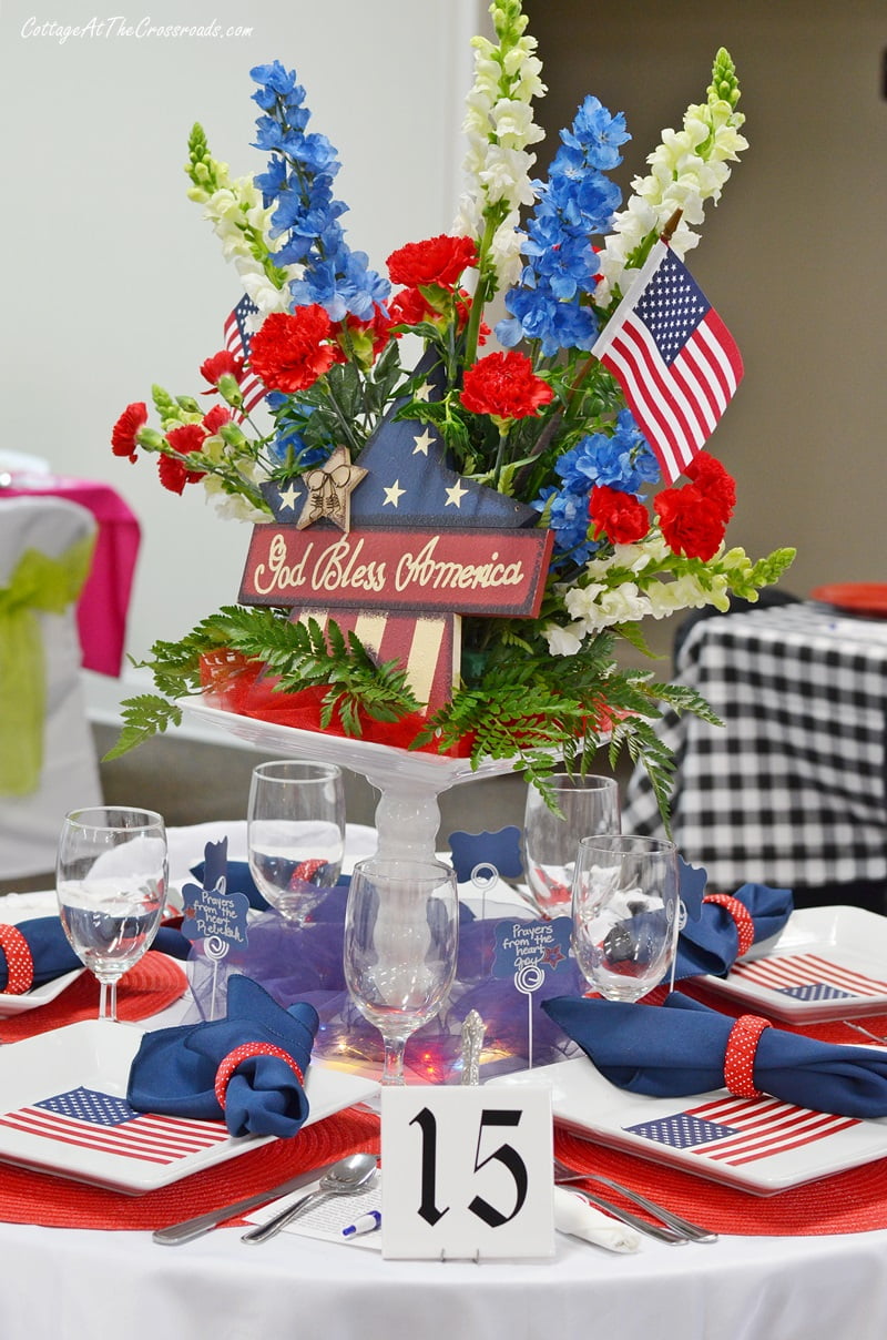 Floral patriotic centerpiece