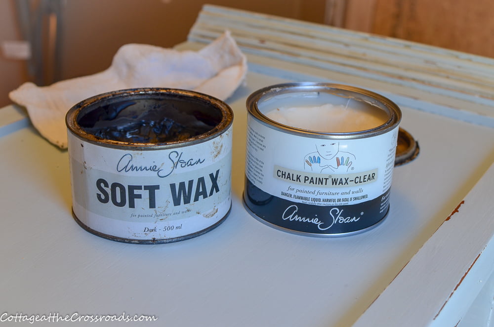 Clear and dark wax