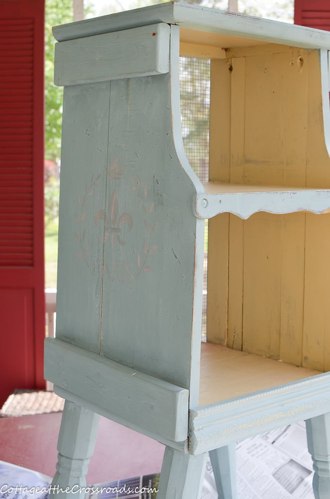 Blue french cottage style magazine rack