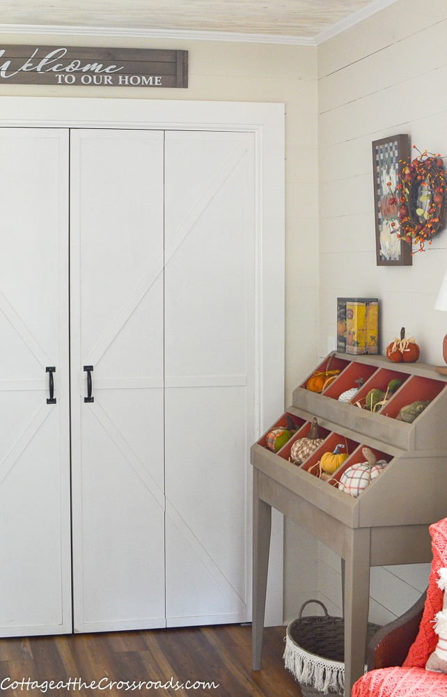 Faux farm doors in laundry/mudroom