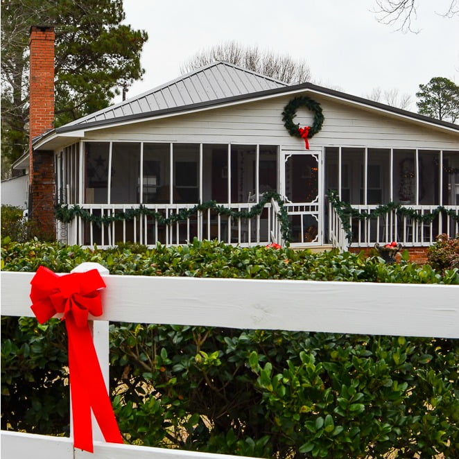 Country cottage christmas home tour