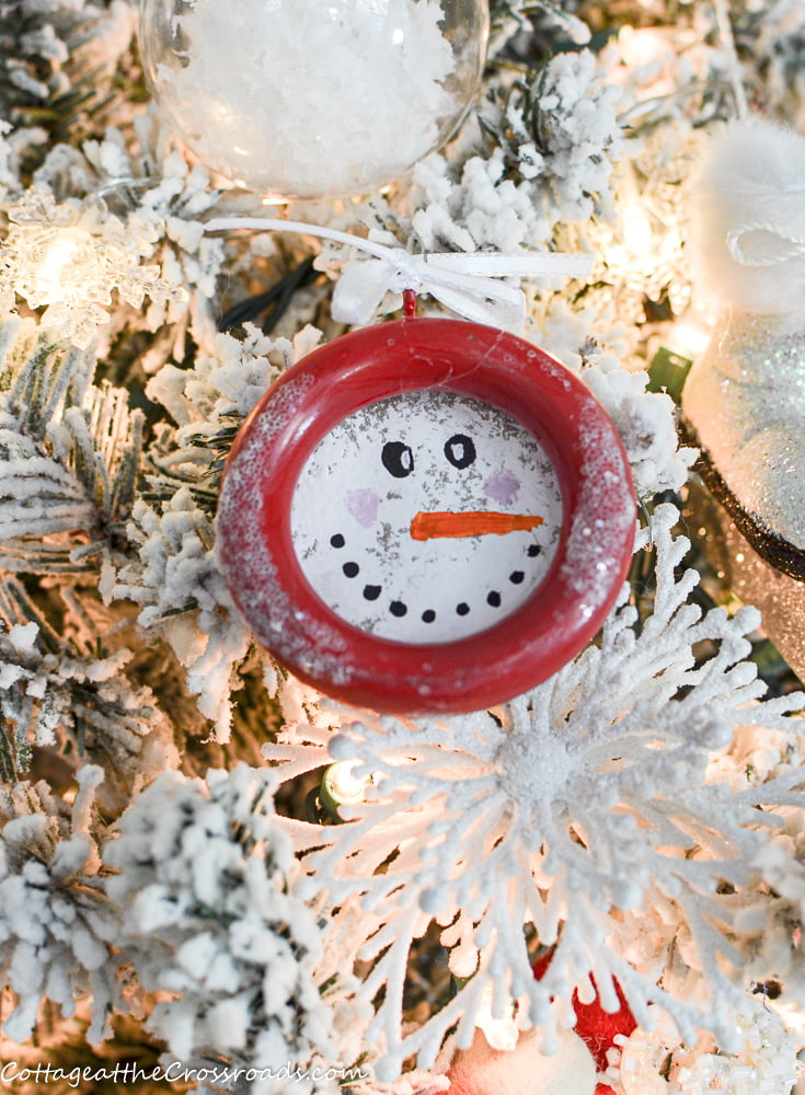 Curtain ring snowman ornaments