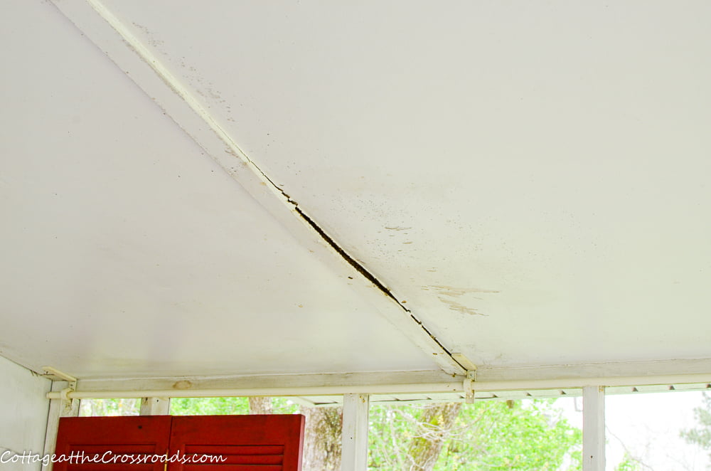 Sagging ceiling on a screen porch