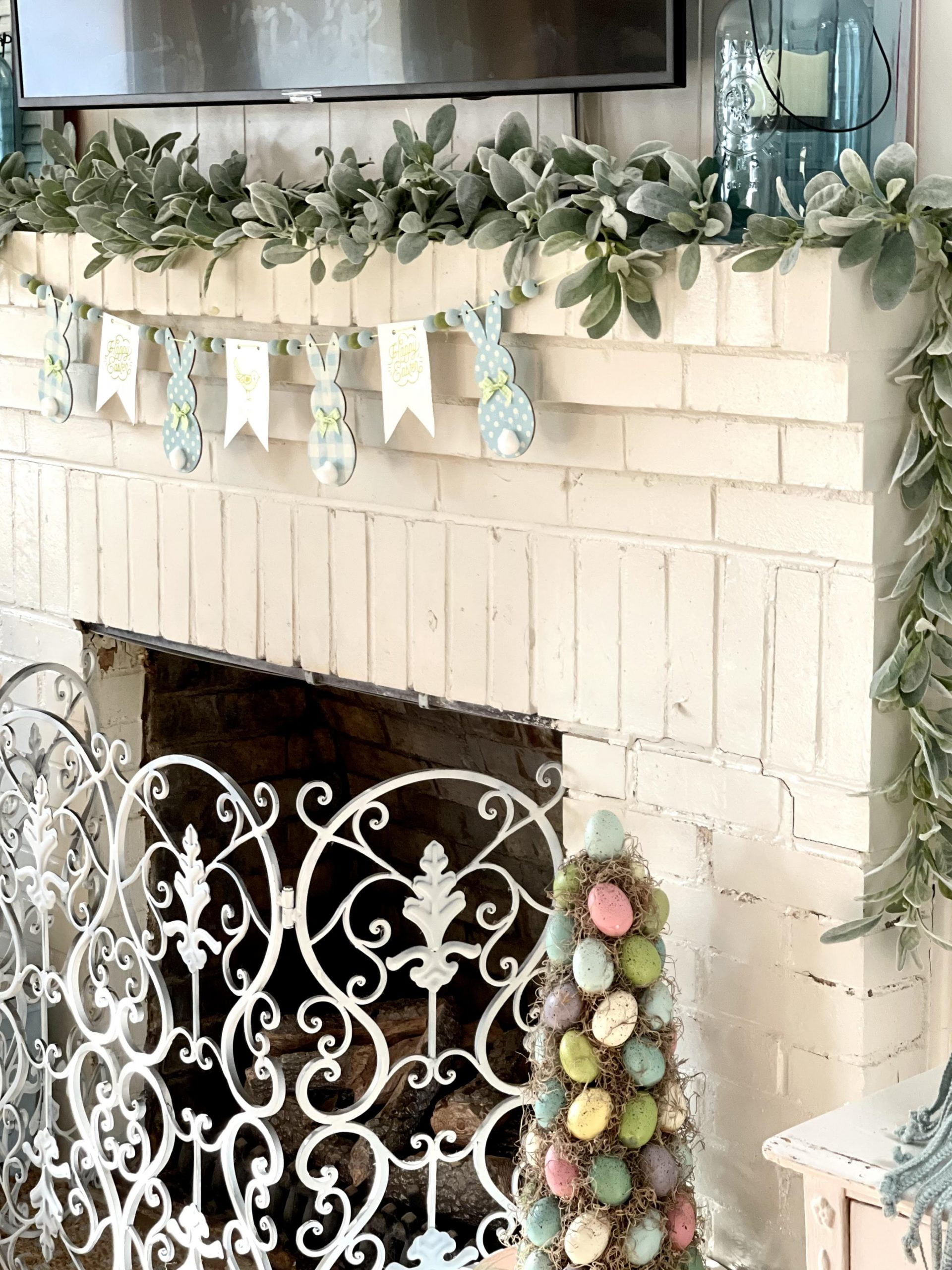 Diy bunny garland