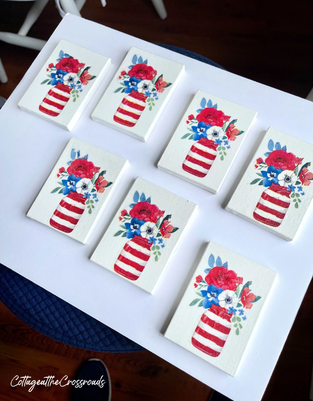 Patriotic Mini Easel Place Cards - Cottage at the Crossroads