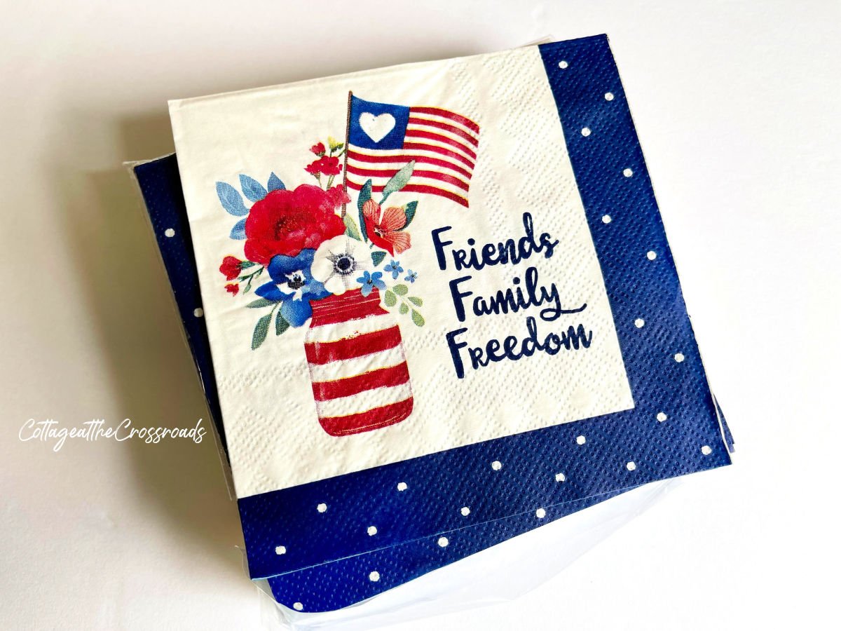 Patriotic napkins with mason jar