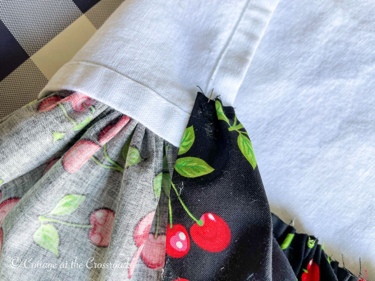 How To Make A Buffalo Check Ruffled Tea Towel – Mother Thyme