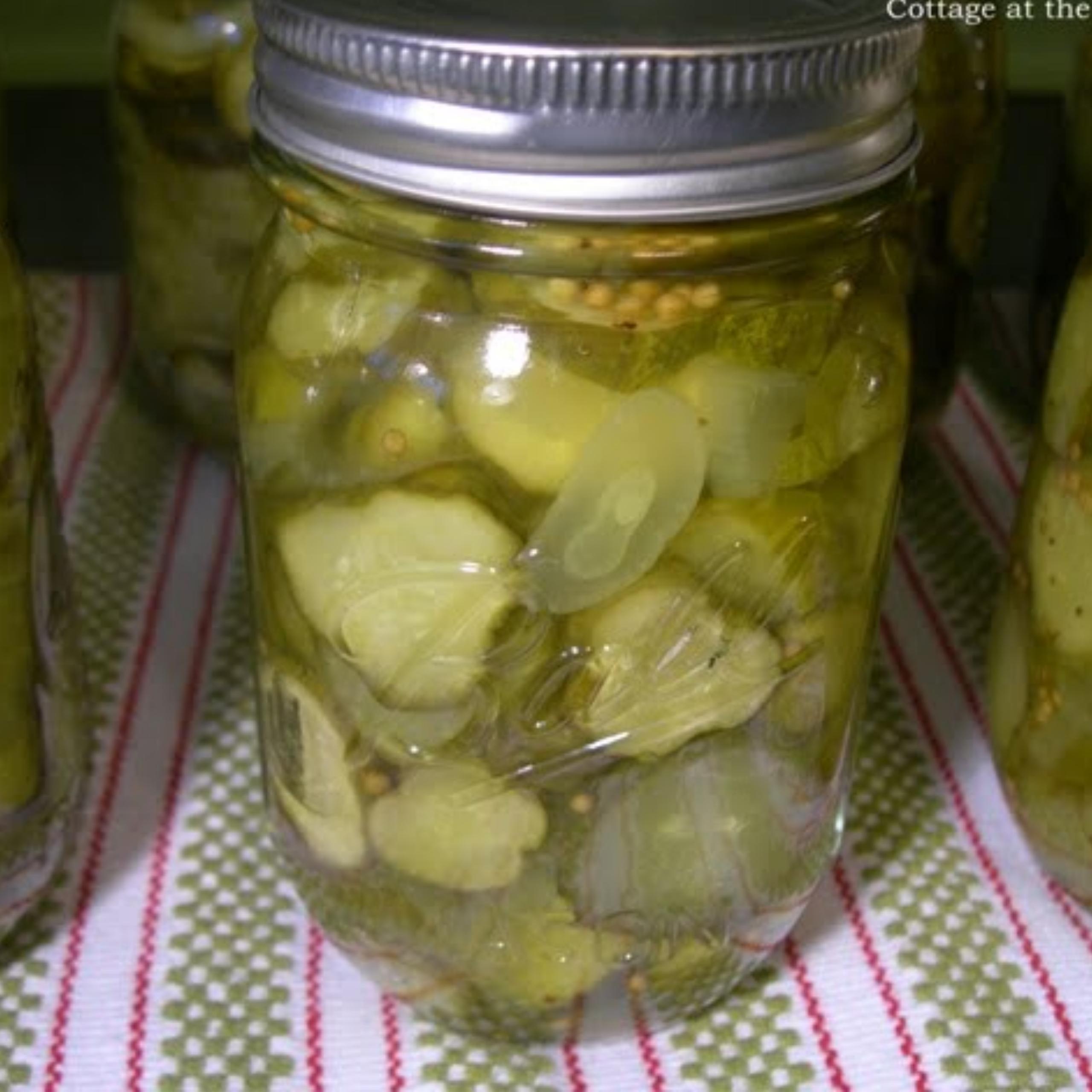 Bread and butter pickles