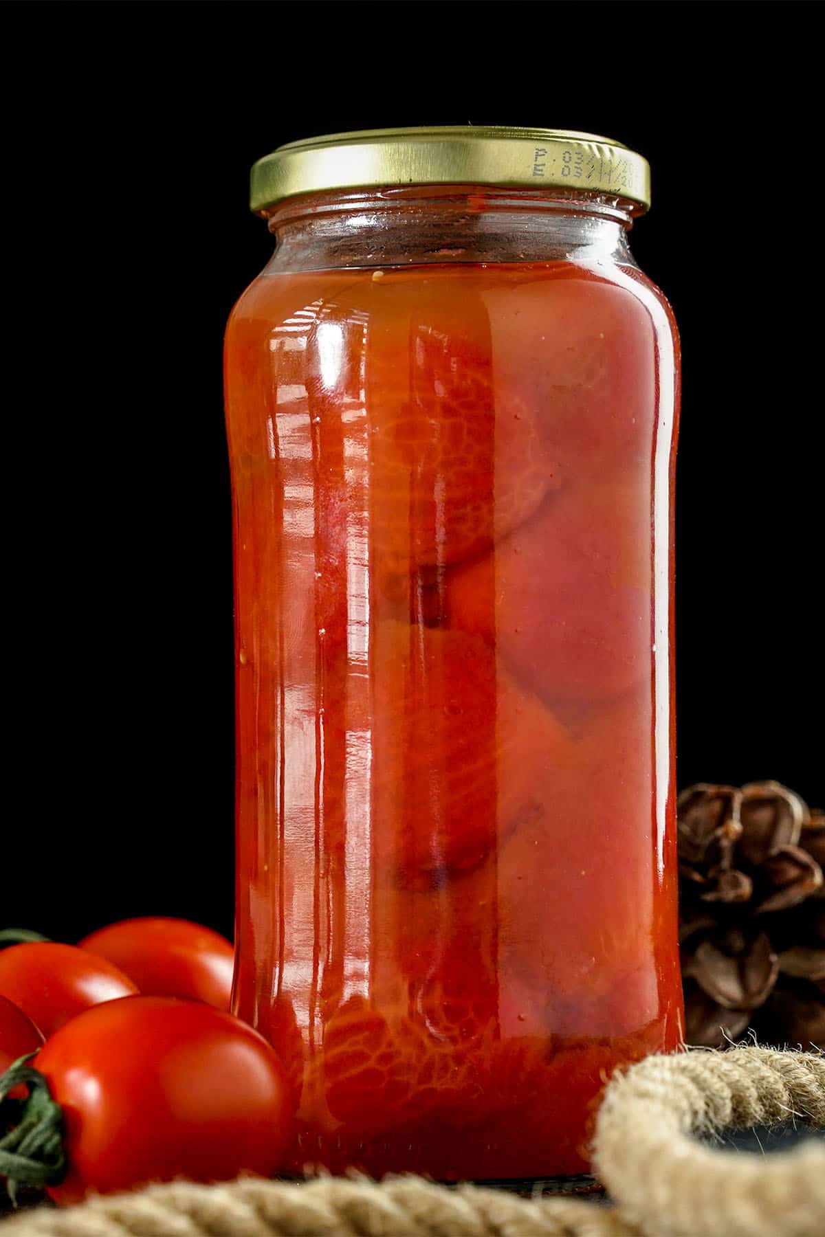 Can of tomatoes made at home