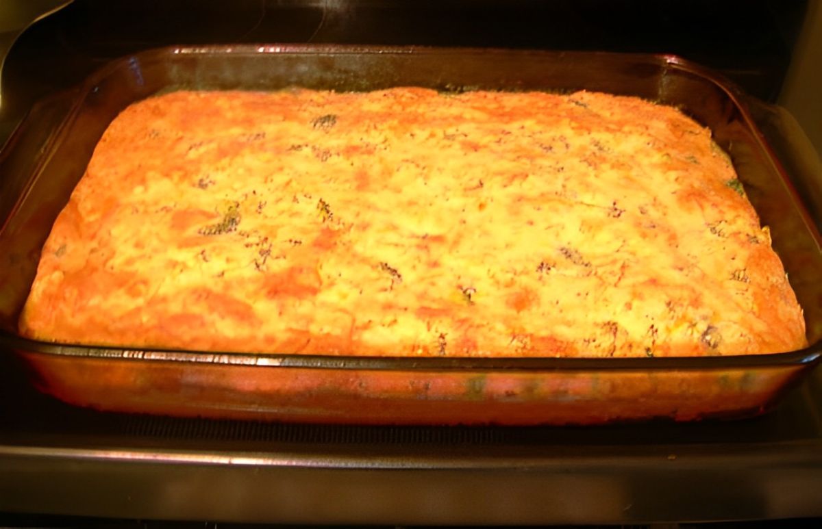 Crispy broccoli cornbread in a glass casserole.