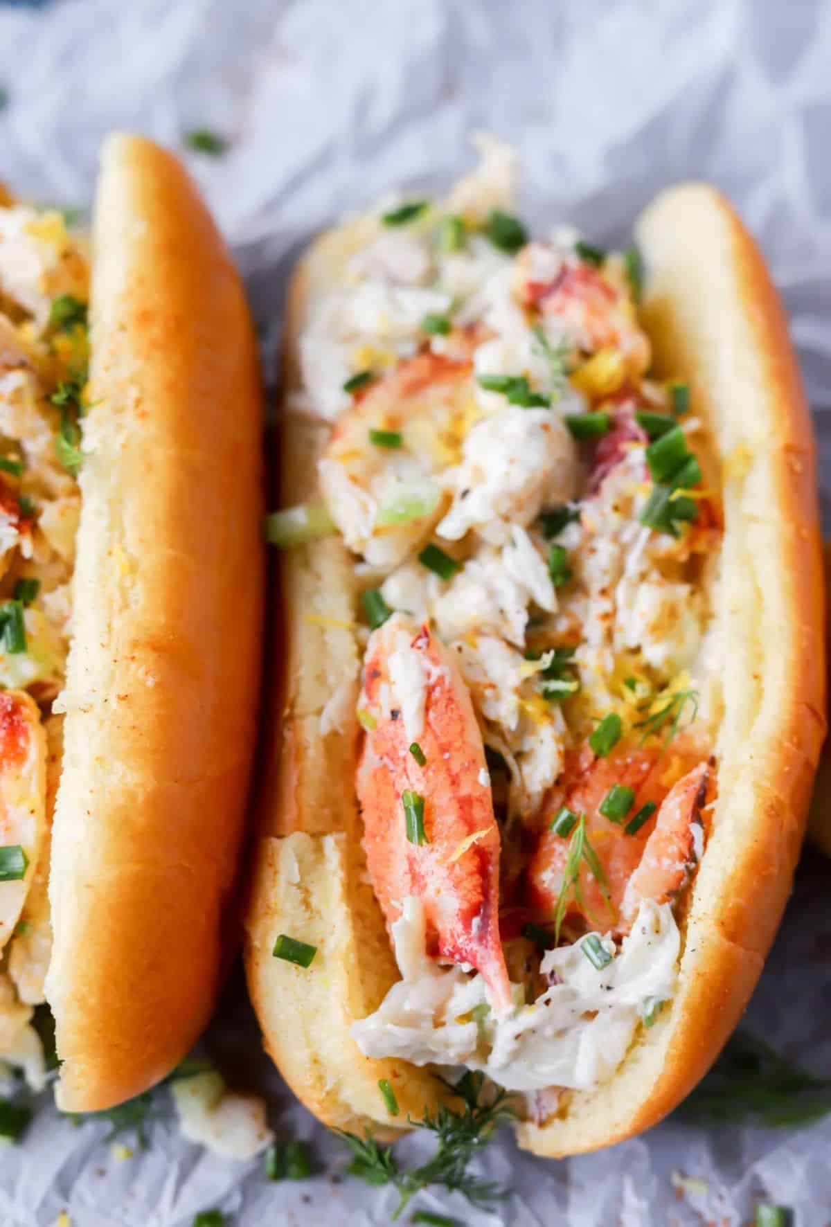 Mouth-watering crab roll in sandwiches.