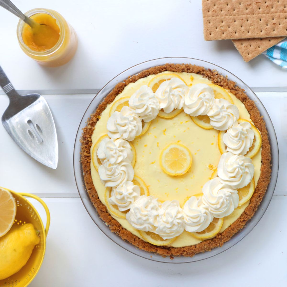 Mouth-watering greek yogurt lemon cream pie on a tray.