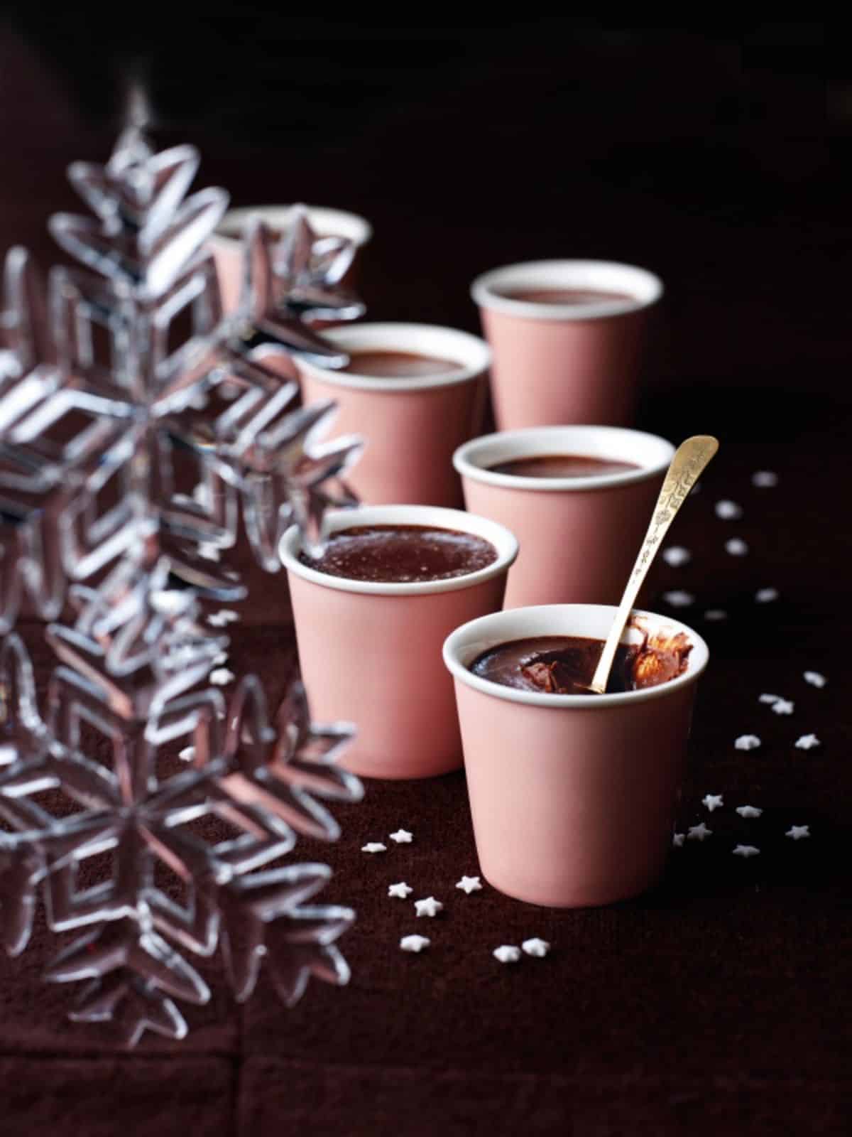 Creamy chestnut chocolate pot in cups.