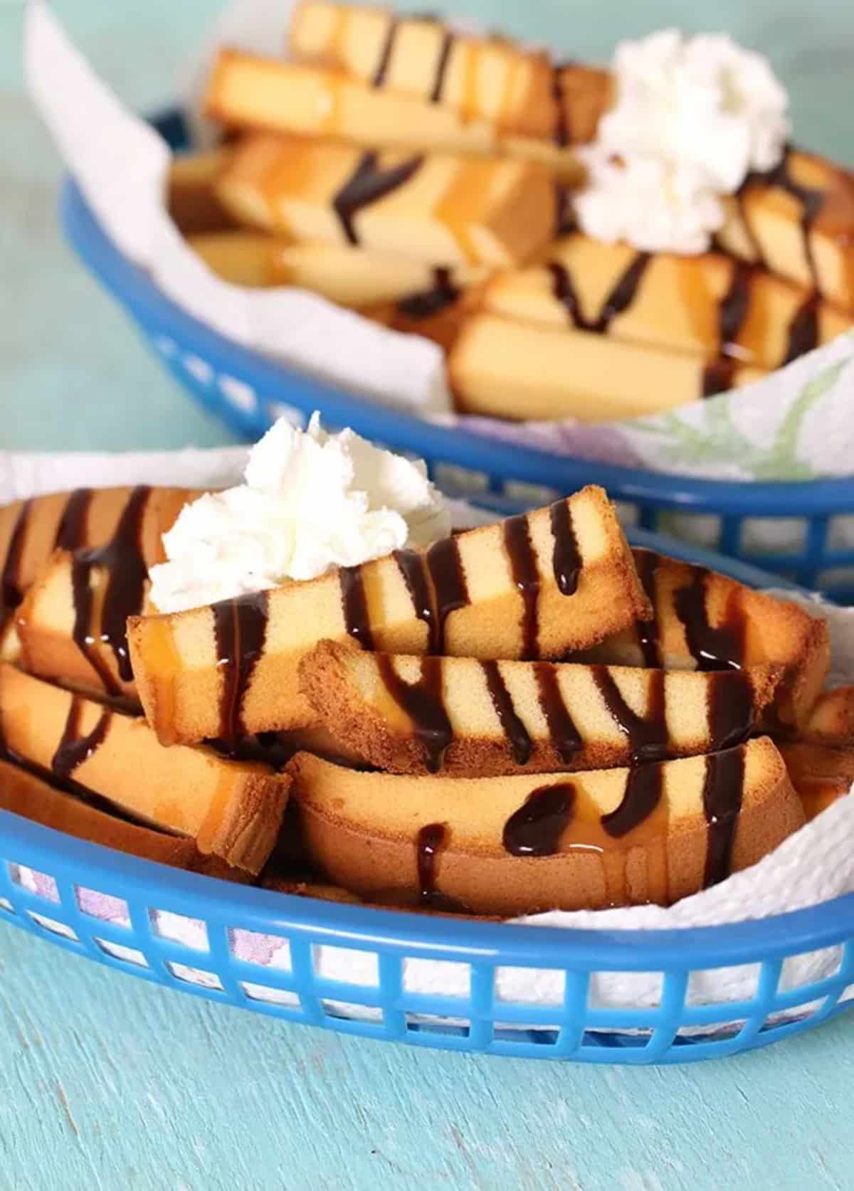 Scrumptious chocolate and caramel pound cake fries in baskets.