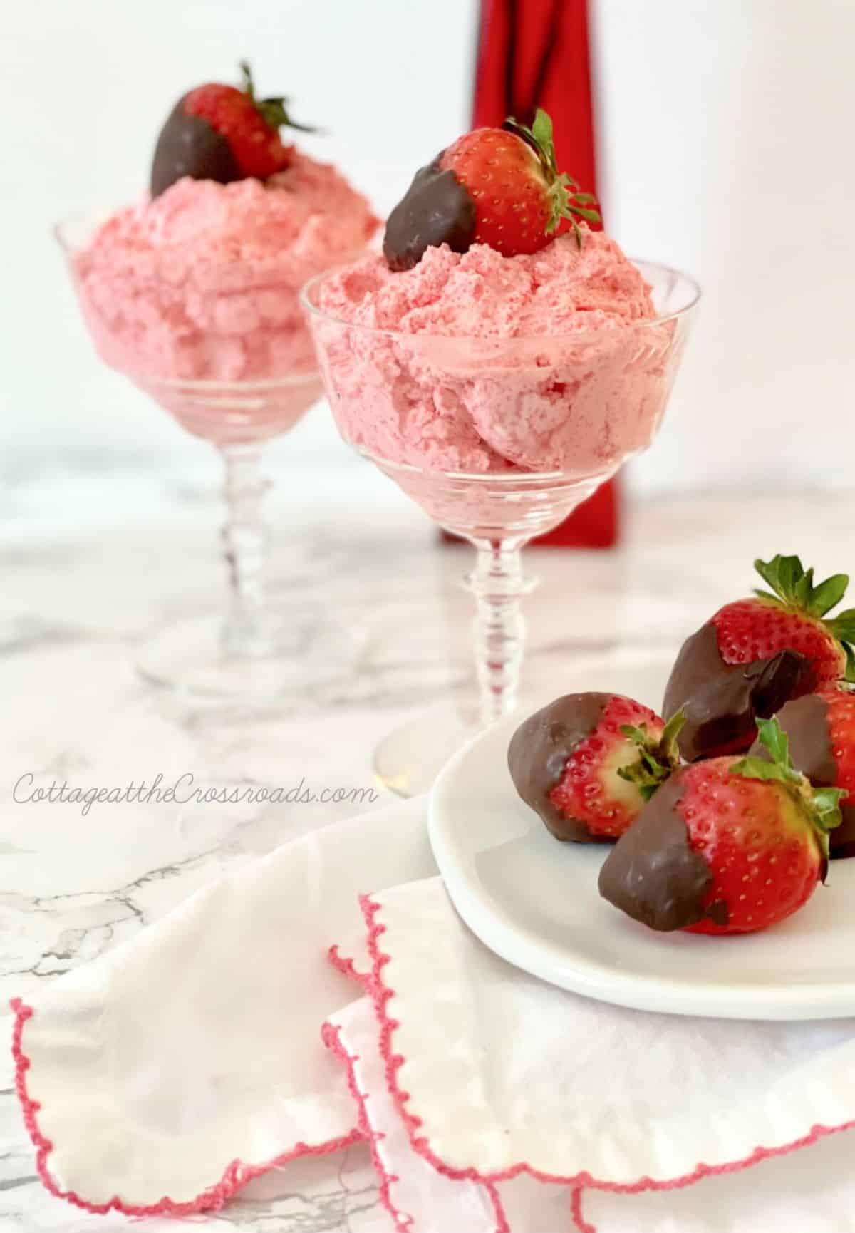 Mouth-watering low-carb strawberry fluff in tall glasses.