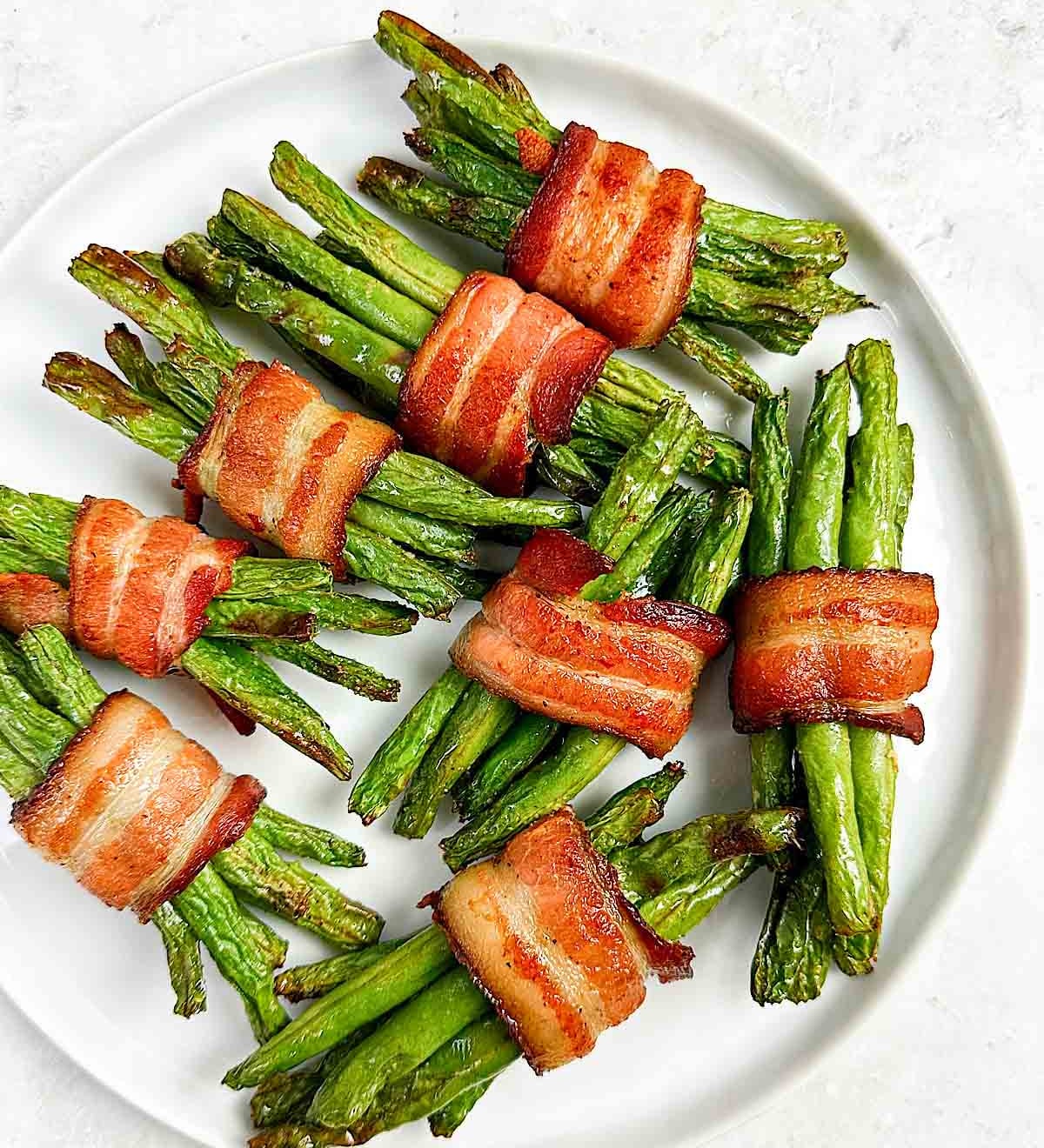 Air fryer bacon wrapped green beans
