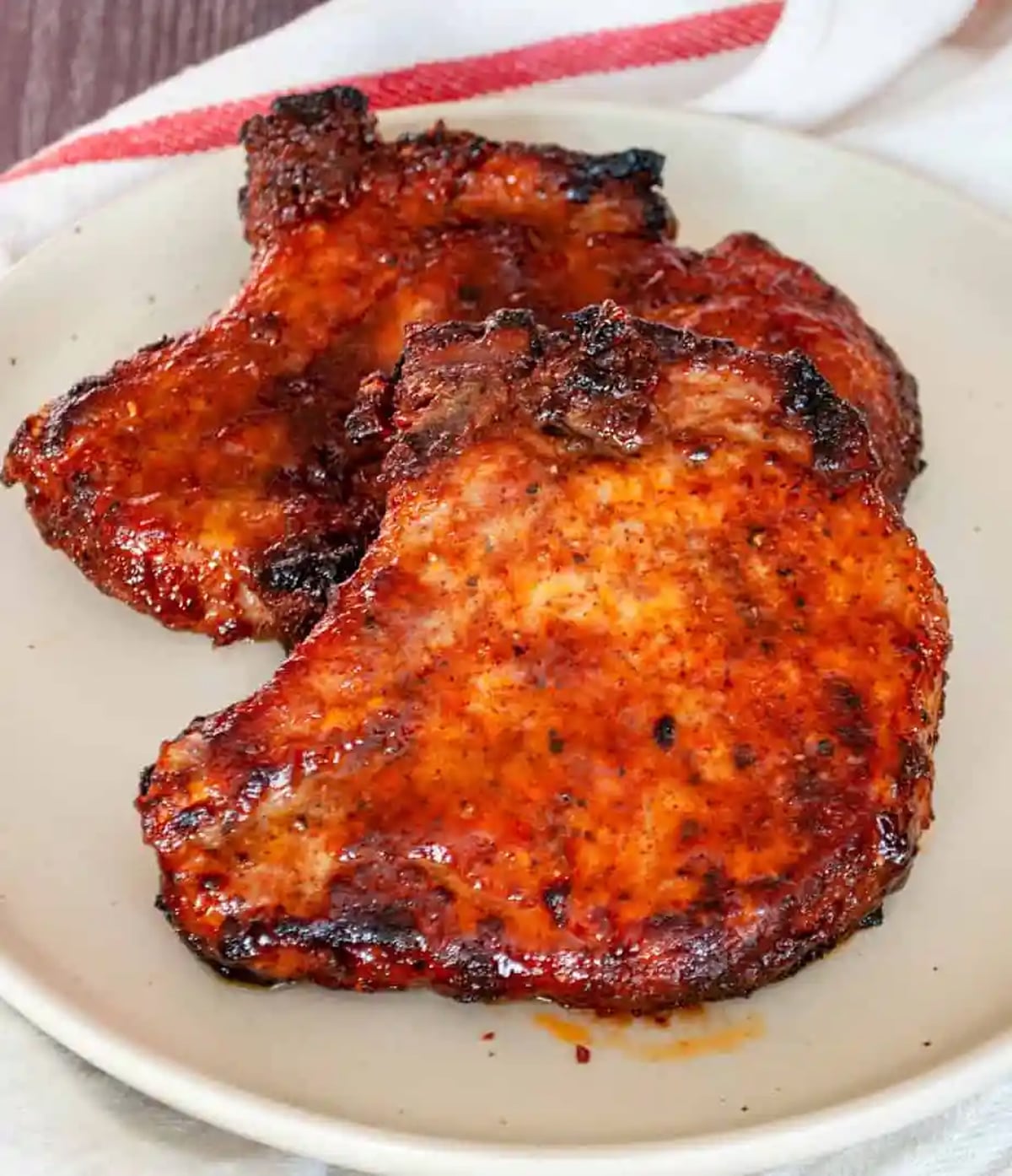 Air fryer bone-in barbecue pork chops