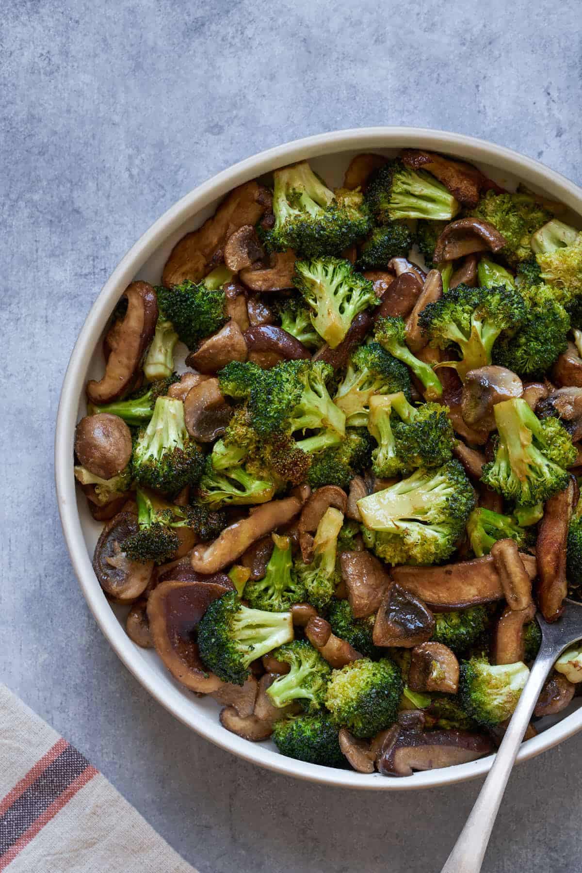 Air fryer broccoli & mushroom