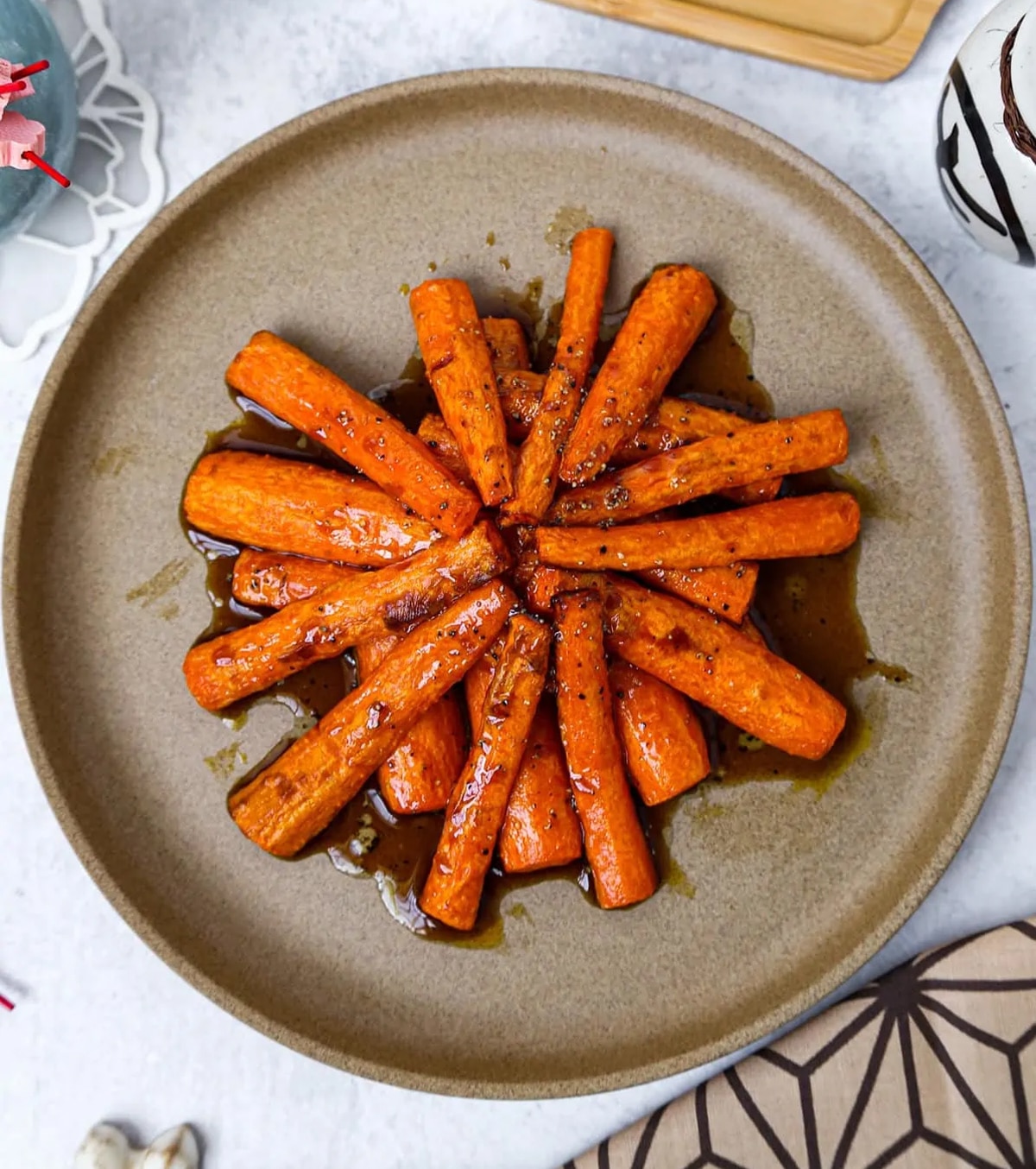 Air fryer carrots with black pepper soy sauce