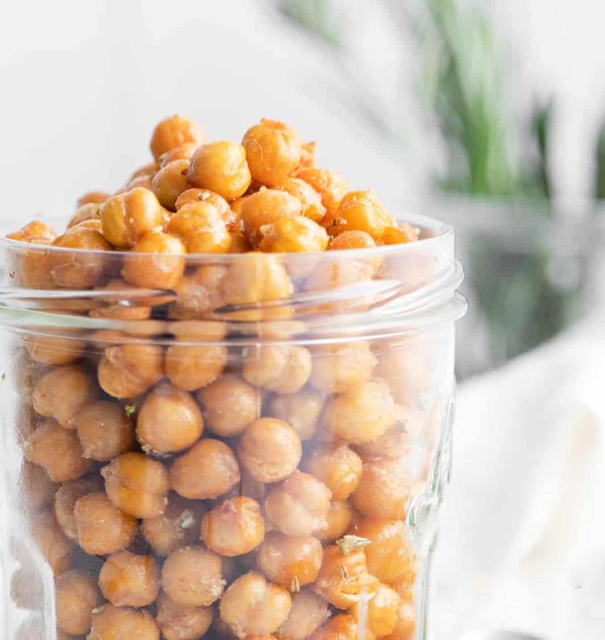 Air fryer chickpeas with garlic and rosemary