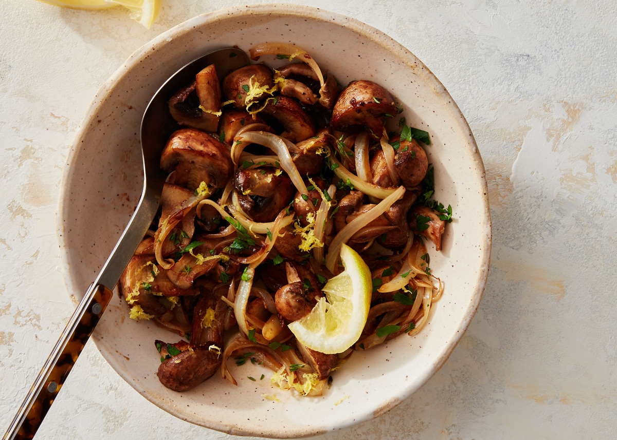 Air fryer mushrooms and onions