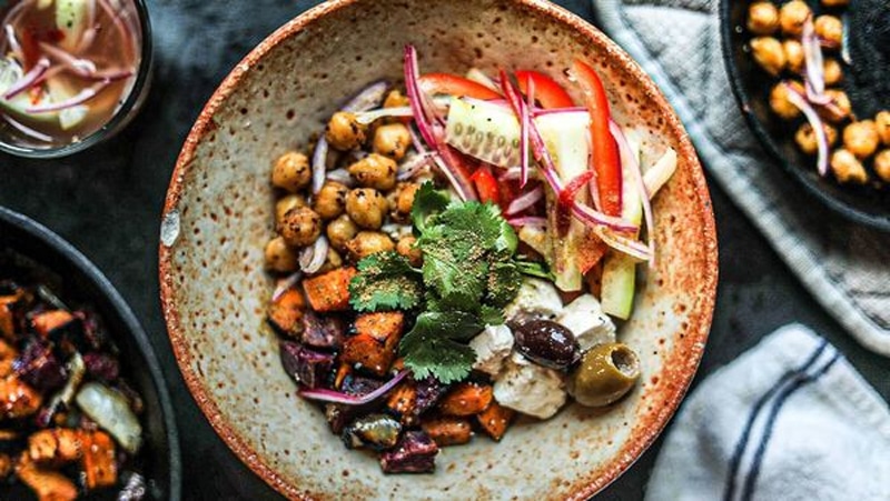Buddha bowl with air fryer chickpeas