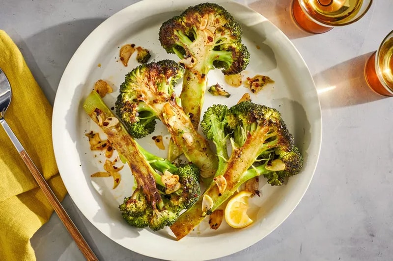 Caramelized broccoli with garlic