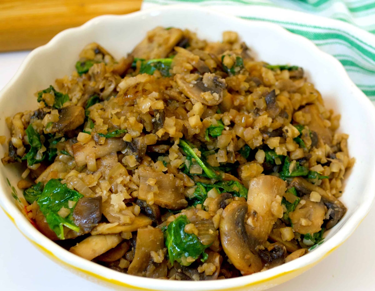 Mushroom & spinach cauliflower rice