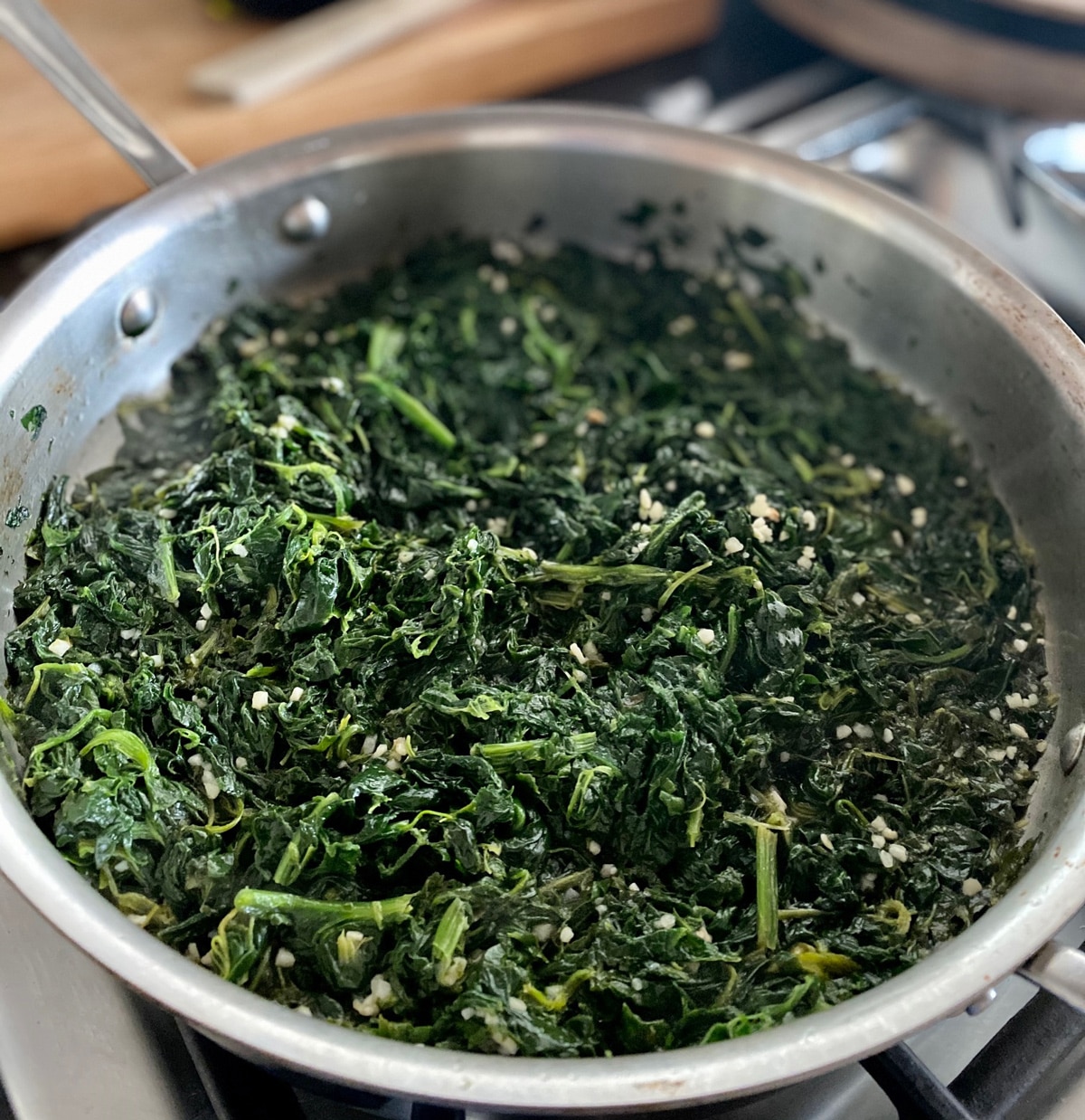 Sauteed spinach with garlic