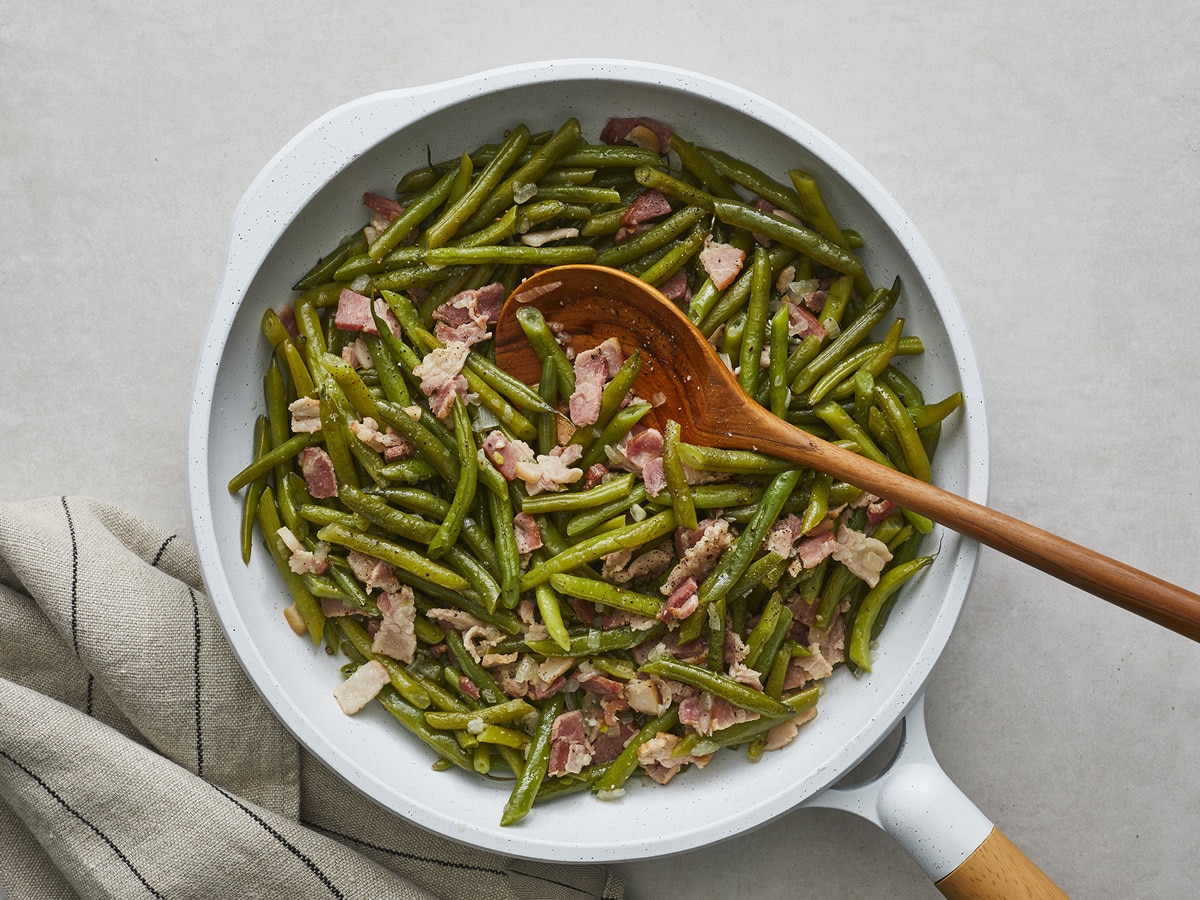 Smothered green beans
