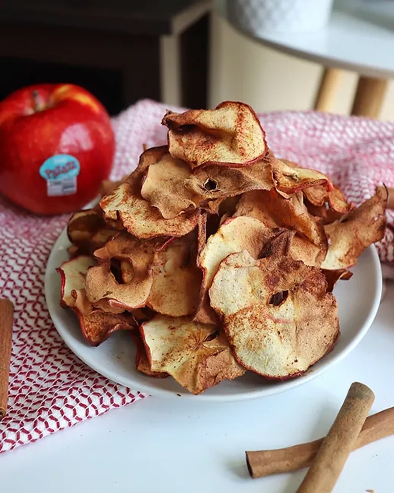 2-ingredients air fryer apple chips
