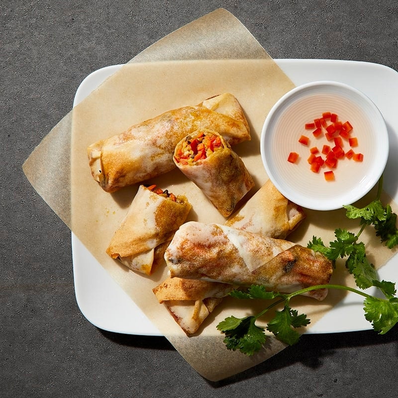 Air-fried vegetable spring rolls with fresh ginger