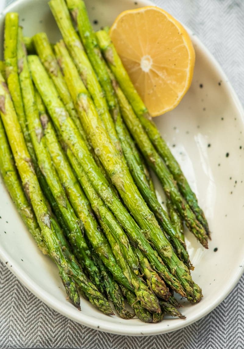 Air fryer asparagus with lemon and garlic